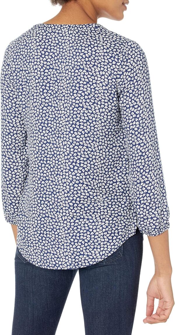 Amazon Essentials Women's 3/4 Sleeve Button Popover Shirt - Image 3